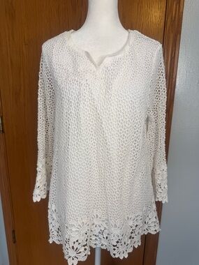 Alfred Dunner White Crochet Floral-Hem Long Sleeve Top